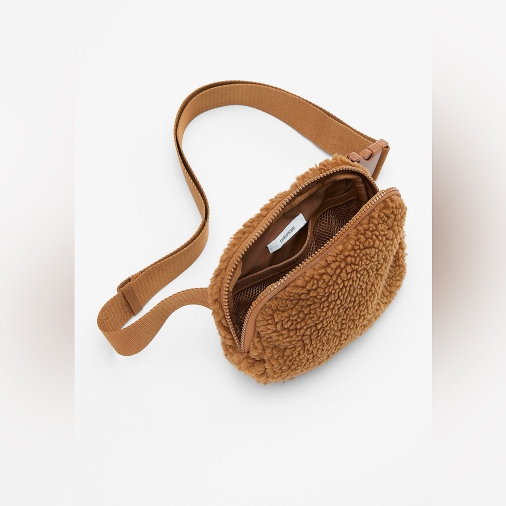 Maurices Teddy Sherpa Crossbody Belt Bag NWT Camel Crossbody Bag Gym Work - Picture 3 of 10